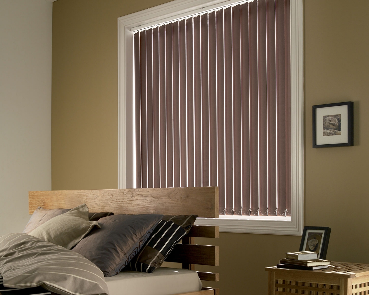 Milljøbilde med lamellgardin.